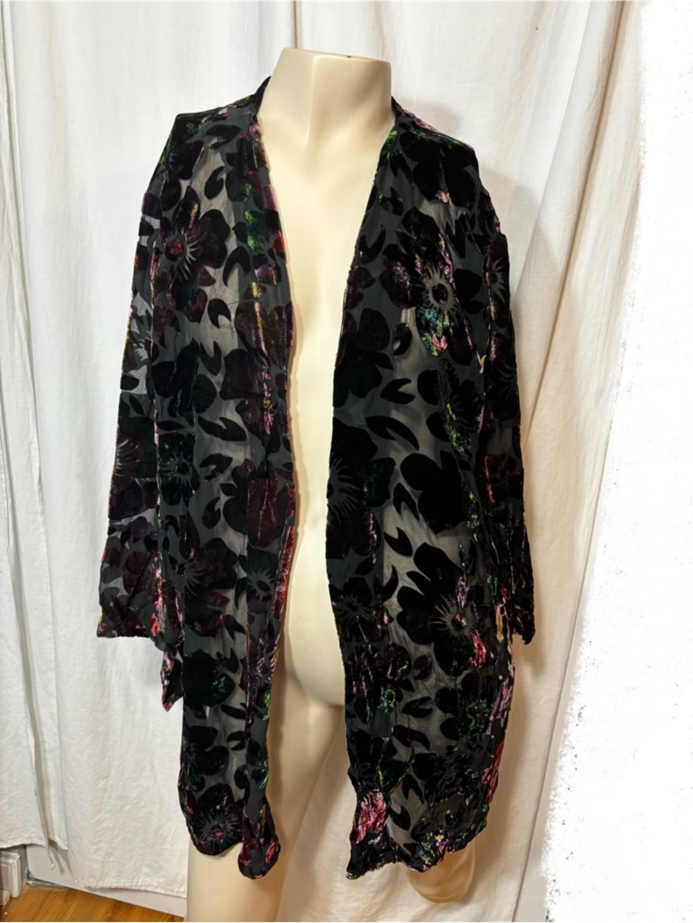 Women’s burnout velvet black floral jacket cardigan medium